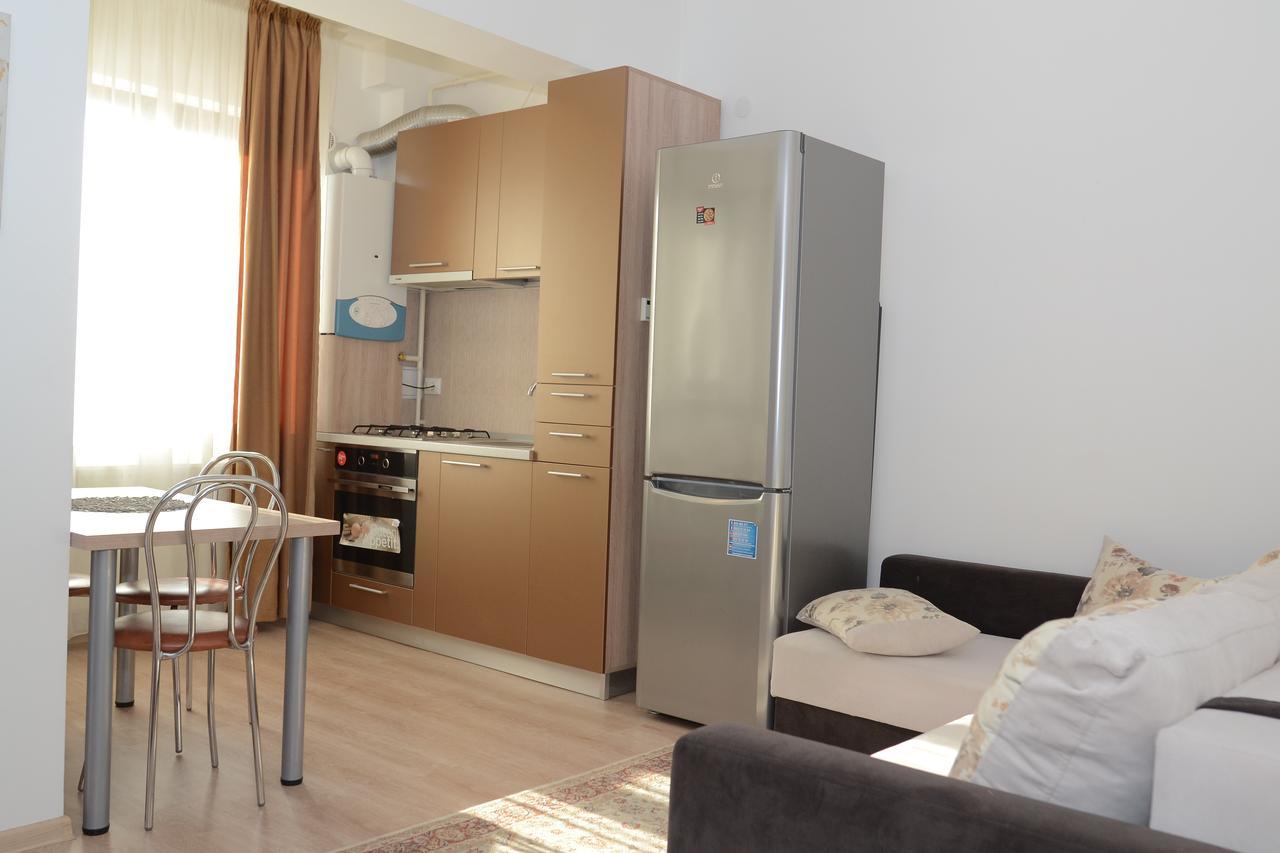 Cozy Apartments - City Center Яссы Экстерьер фото