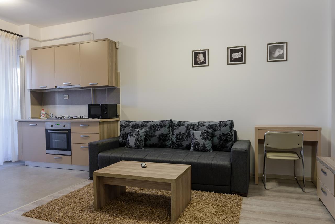 Cozy Apartments - City Center Яссы Экстерьер фото
