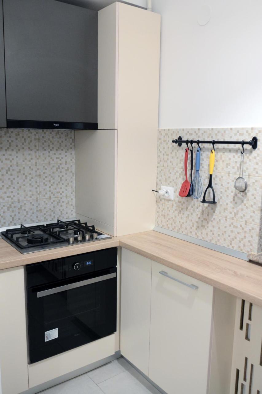 Cozy Apartments - City Center Яссы Экстерьер фото